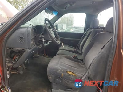 Zdjęcie 7 z 12 samochodu: 2000 CHEVROLET SILVERADO K2500 VIN:1GCGK24U3YE241549 - miniatura