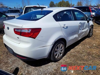 Czwarte zdjęcie samochodu z boku: 2014 KIA RONDO VIN:KNADM4A36E6330426 - miniatura