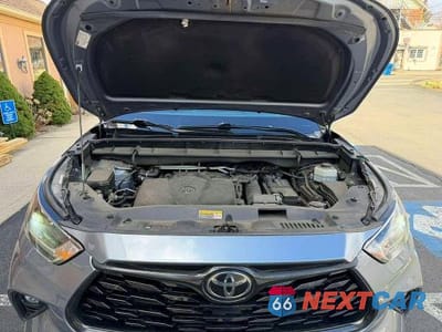 Zdjęcie 7 z 13 samochodu: 2021 TOYOTA HIGHLANDER XLE VIN:5TDGZRBH5MS105485 - miniatura