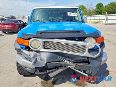 Piąte zdjęcie samochodu w środku: 2007 TOYOTA FJ CRUISER BASE VIN:JTEBU11F570098311 - miniatura