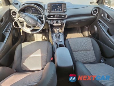 Zdjęcie 8 z 12 samochodu: 2018 HYUNDAI KONA SEL VIN:KM8K6CAA7JU104300 - miniatura
