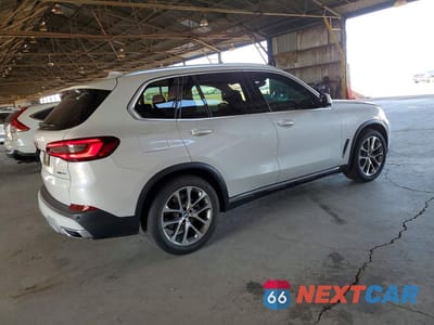 Trzecie zdjęcie samochodu z tyłu: 2020 BMW X5 SDRIVE 40I VIN:5UXCR4C09L9C89323 - miniatura