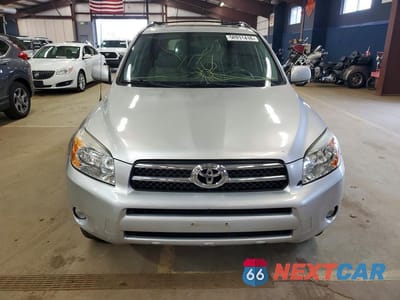 Piąte zdjęcie samochodu w środku: 2007 TOYOTA RAV4 LIMITED VIN:JTMBD31V476048410 - miniatura