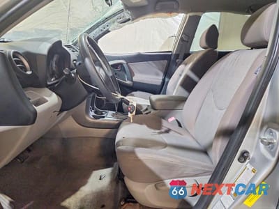 Zdjęcie 7 z 14 samochodu: 2008 TOYOTA RAV4 BASE VIN:JTMBD33V786083702 - miniatura