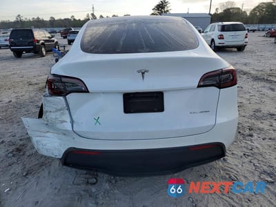 Zdjęcie 6 z 12 samochodu: 2023 TESLA MODEL Y VIN:7SAYGDEE3PF692795 - miniatura