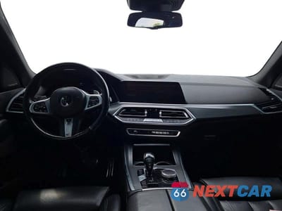 Zdjęcie 9 z 11 samochodu: 2019 BMW X5 XDRIVE50I VIN:5UXJU2C58KLN65205 - miniatura