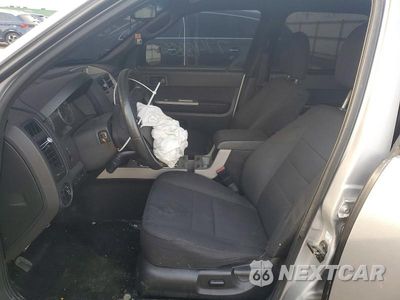 Zdjęcie 7 z 13 samochodu: 2011 FORD ESCAPE XLT VIN:1FMCU0D71BKB01771 - miniatura
