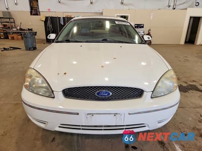 Piąte zdjęcie samochodu w środku: 2004 FORD TAURUS SES VIN:1FAFP55SX4A138261 - miniatura