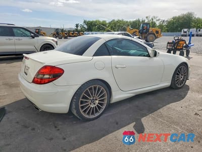 Trzecie zdjęcie samochodu z tyłu: 2009 MERCEDES-BENZ SLK 350 VIN:WDBWK58F69F190423 - miniatura