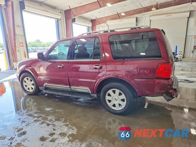 Drugie zdjęcie samochodu z przodu: 2004 LINCOLN NAVIGATOR VIN:5LMFU28RX4LJ30491 - miniatura