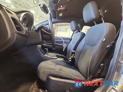 Zdjęcie 7 z 12 samochodu: 2012 CHRYSLER 200 TOURING VIN:1C3CCBBGXCN305723 - miniatura