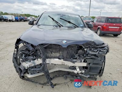Piąte zdjęcie samochodu w środku: 2024 BMW X4 M40I VIN:5UX43DT00R9X28260 - miniatura