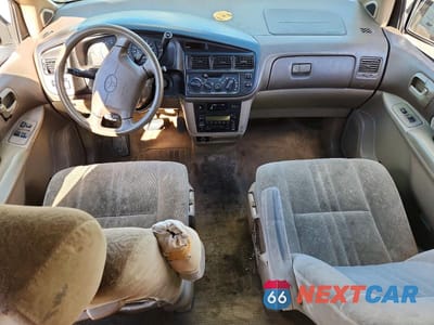 Zdjęcie 8 z 13 samochodu: 2000 TOYOTA SIENNA LE VIN:4T3ZF13C6YU263103 - miniatura