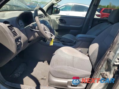 Zdjęcie 7 z 13 samochodu: 2005 FORD ESCAPE XLT VIN:1FMCU03195KA84574 - miniatura