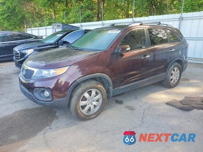 2013 KIA SORENTO LX 5XYKT4A69DG351287 - główne zdjęcie licytacji z USA - miniatura