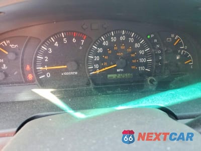 Zdjęcie 9 z 12 samochodu: 2001 TOYOTA TUNDRA SR5 VIN:5TBRT34191S157892 - miniatura