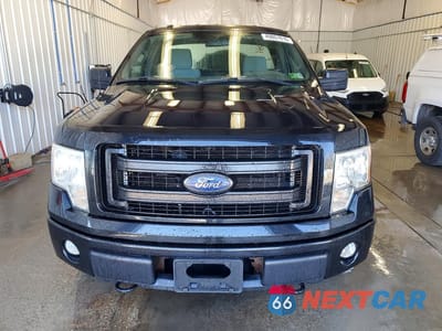 Piąte zdjęcie samochodu w środku: 2013 FORD F150 VIN:1FTMF1EF3DFC63413 - miniatura