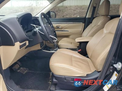 Zdjęcie 7 z 13 samochodu: 2019 MITSUBISHI OUTLANDER SE VIN:JA4AZ3A31KJ000830 - miniatura