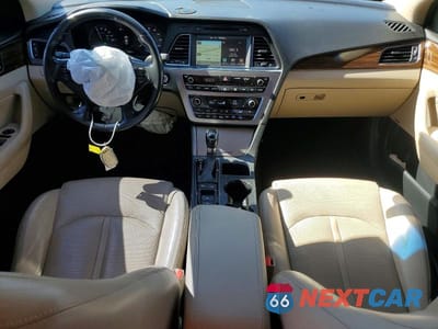 Zdjęcie 8 z 12 samochodu: 2016 HYUNDAI SONATA HYBRID LIMITED VIN:KMHE34L11GA009752 - miniatura