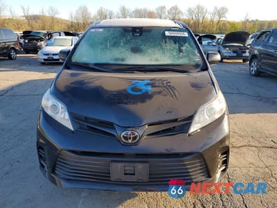 Piąte zdjęcie samochodu w środku: 2020 TOYOTA SIENNA L VIN:5TDZZ3DC1LS055058 - miniatura