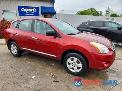 Czwarte zdjęcie samochodu z boku: 2013 NISSAN ROGUE S VIN:JN8AS5MT9DW542947 - miniatura