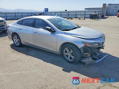 Czwarte zdjęcie samochodu z boku: 2019 CHEVROLET MALIBU LS VIN:1G1ZB5ST6KF217163 - miniatura