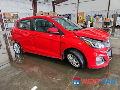 Czwarte zdjęcie samochodu z boku: 2021 CHEVROLET SPARK 1LT VIN:KL8CD6SA5MC746600 - miniatura