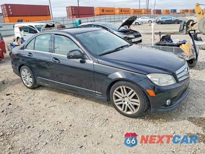 Czwarte zdjęcie samochodu z boku: 2009 MERCEDES-BENZ C 300 4MATIC VIN:WDDGF81X69F249197 - miniatura