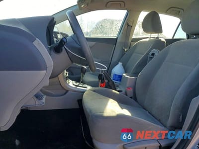 Zdjęcie 7 z 13 samochodu: 2009 TOYOTA COROLLA LE VIN:1NXBU40EX9Z040524 - miniatura