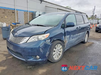 2012 TOYOTA SIENNA XLE 7-PASSENGER 5TDDK3DC5CS043316 - główne zdjęcie licytacji z USA - miniatura