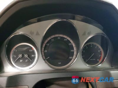 Zdjęcie 9 z 11 samochodu: 2010 MERCEDES-BENZ C 300 4MATIC VIN:WDDGF8BB6AF476431 - miniatura