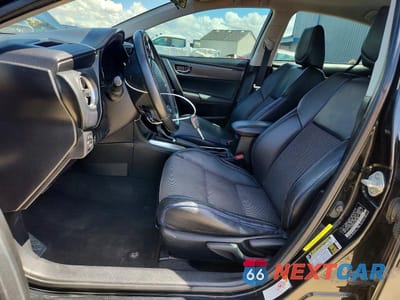 Zdjęcie 7 z 13 samochodu: 2018 TOYOTA COROLLA SE VIN:5YFBURHE6JP782796 - miniatura