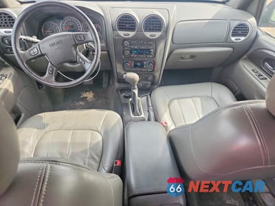 Zdjęcie 8 z 13 samochodu: 2004 GMC ENVOY XUV VIN:1GKET12S046206976 - miniatura