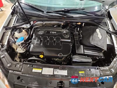 Zdjęcie 11 z 12 samochodu: 2015 VOLKSWAGEN PASSAT SE VIN:1VWBV7A34FC058869 - miniatura