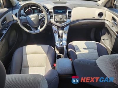 Zdjęcie 8 z 13 samochodu: 2014 CHEVROLET CRUZE LS VIN:1G1PA5SG1E7217194 - miniatura