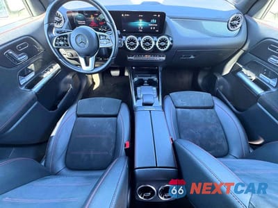 Zdjęcie 9 z 10 samochodu: 2022 MERCEDES-BENZ GLA 250 4MATIC VIN:W1N4N4HB4NJ344831 - miniatura