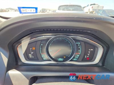 Zdjęcie 9 z 13 samochodu: 2015 VOLVO XC60 T6 PREMIER+ VIN:YV4902RCXF2596082 - miniatura