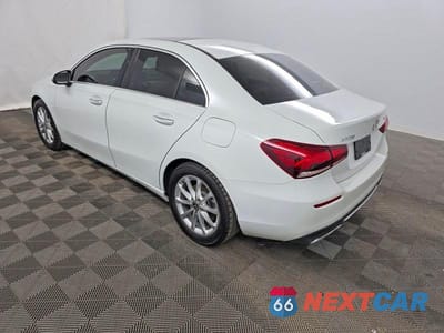 Trzecie zdjęcie samochodu z tyłu: 2020 MERCEDES-BENZ A 220 4MATIC VIN:W1K3G4FB2LW044212 - miniatura