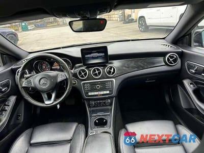 Zdjęcie 9 z 10 samochodu: 2018 MERCEDES-BENZ CLA 250 4MATIC VIN:WDDSJ4GB3JN565261 - miniatura