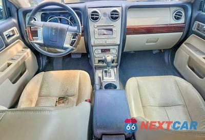 Zdjęcie 8 z 12 samochodu: 2009 LINCOLN MKZ VIN:3LNHM26T99R617989 - miniatura
