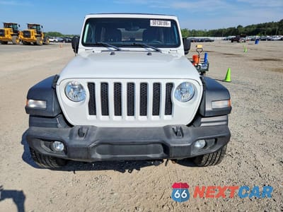 Piąte zdjęcie samochodu w środku: 2018 JEEP WRANGLER UNLIMITED SPORT VIN:1C4HJXDG0JW138846 - miniatura
