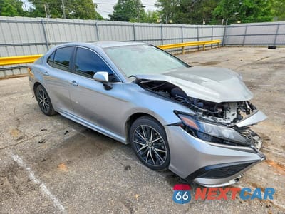 Czwarte zdjęcie samochodu z boku: 2024 TOYOTA CAMRY SE VIN:4T1G11AK0RU232732 - miniatura