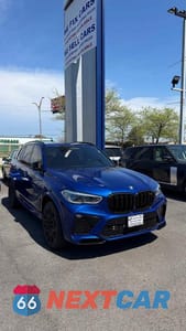 Drugie zdjęcie samochodu z przodu: 2021 BMW X5 M VIN:5YMJU0C09M9E32439 - miniatura