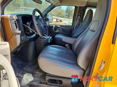 Zdjęcie 7 z 13 samochodu: 2014 GMC SAVANA G2500 PARATRANSIT VIN:1GDW7HCG9E1172912 - miniatura