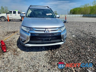 Piąte zdjęcie samochodu w środku: 2016 MITSUBISHI OUTLANDER SE VIN:JA4AZ3A31GZ028135 - miniatura