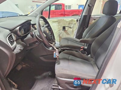 Zdjęcie 7 z 14 samochodu: 2020 CHEVROLET TRAX LS VIN:KL7CJNSB5LB059234 - miniatura