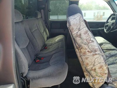 Zdjęcie 10 z 12 samochodu: 2005 GMC NEW SIERRA K1500 VIN:1GTEK19B65E332058 - miniatura