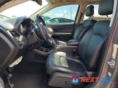 Zdjęcie 7 z 13 samochodu: 2019 DODGE JOURNEY CROSSROAD VIN:3C4PDCGB6KT872216 - miniatura