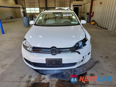 Piąte zdjęcie samochodu w środku: 2014 VOLKSWAGEN JETTA S VIN:3VWPP7AJ7EM605242 - miniatura