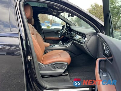 Piąte zdjęcie samochodu w środku: 2021 AUDI Q7 PREMIUM PLUS VIN:WA1LXAF7XMD025404 - miniatura